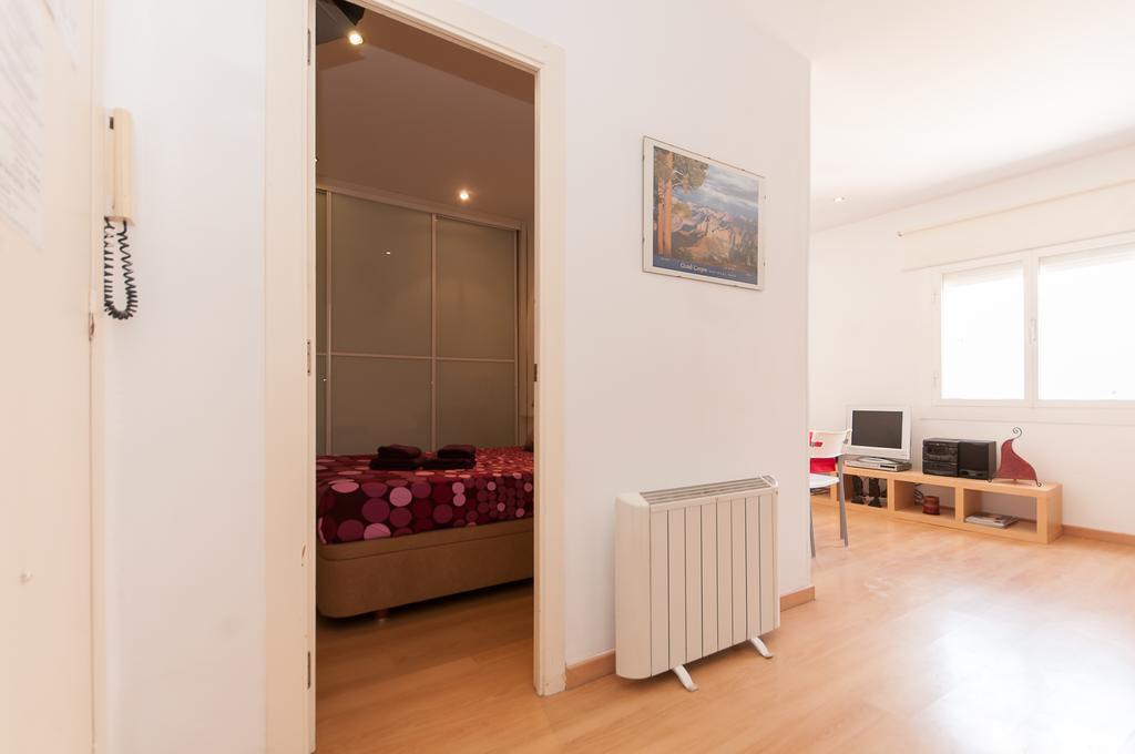 Cute Apartment In Sants Station With Hbo & Alexa & Ac 바르셀로나 외부 사진